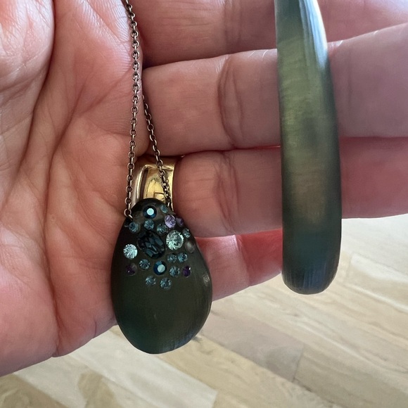Elegant Blue and Green Pendant Necklace Alexis BITTAR - Picture 5 of 5